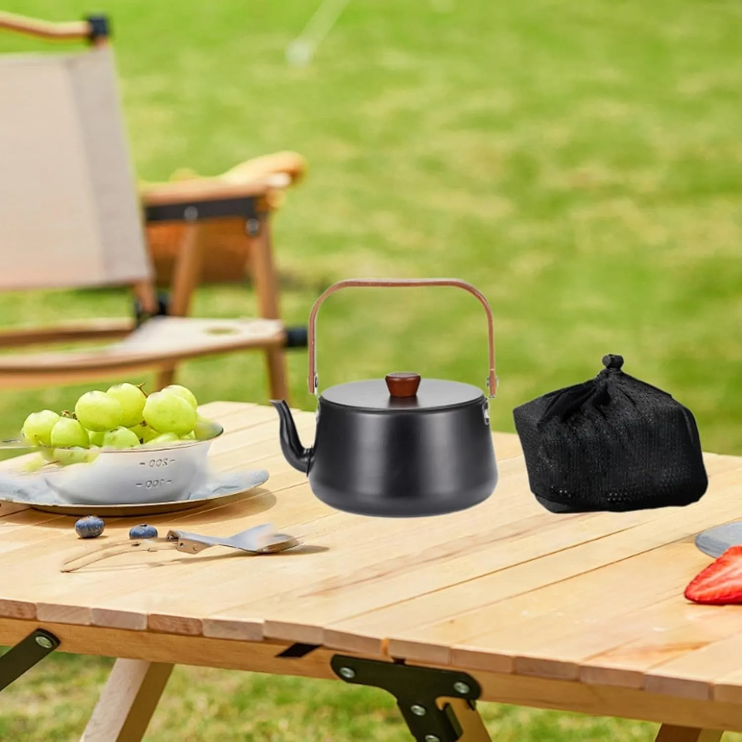 1.1L Camping Kettle for Boiling Water with Handle for Outdoor Use