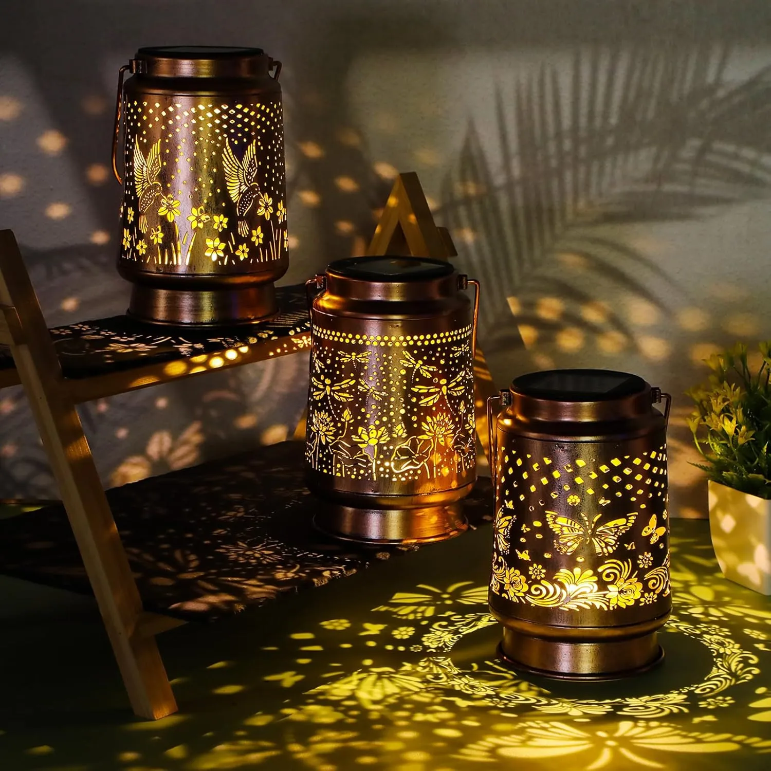 3 Pack Solar Lanterns Outdoor Waterproof Hanging Lights, Fathers Day Gifts Metal LED Lanterns Gifts for Women Garden Patio Yard Lawn Backyard Porch (Hummingbird, Butterfly, Dragonfly)