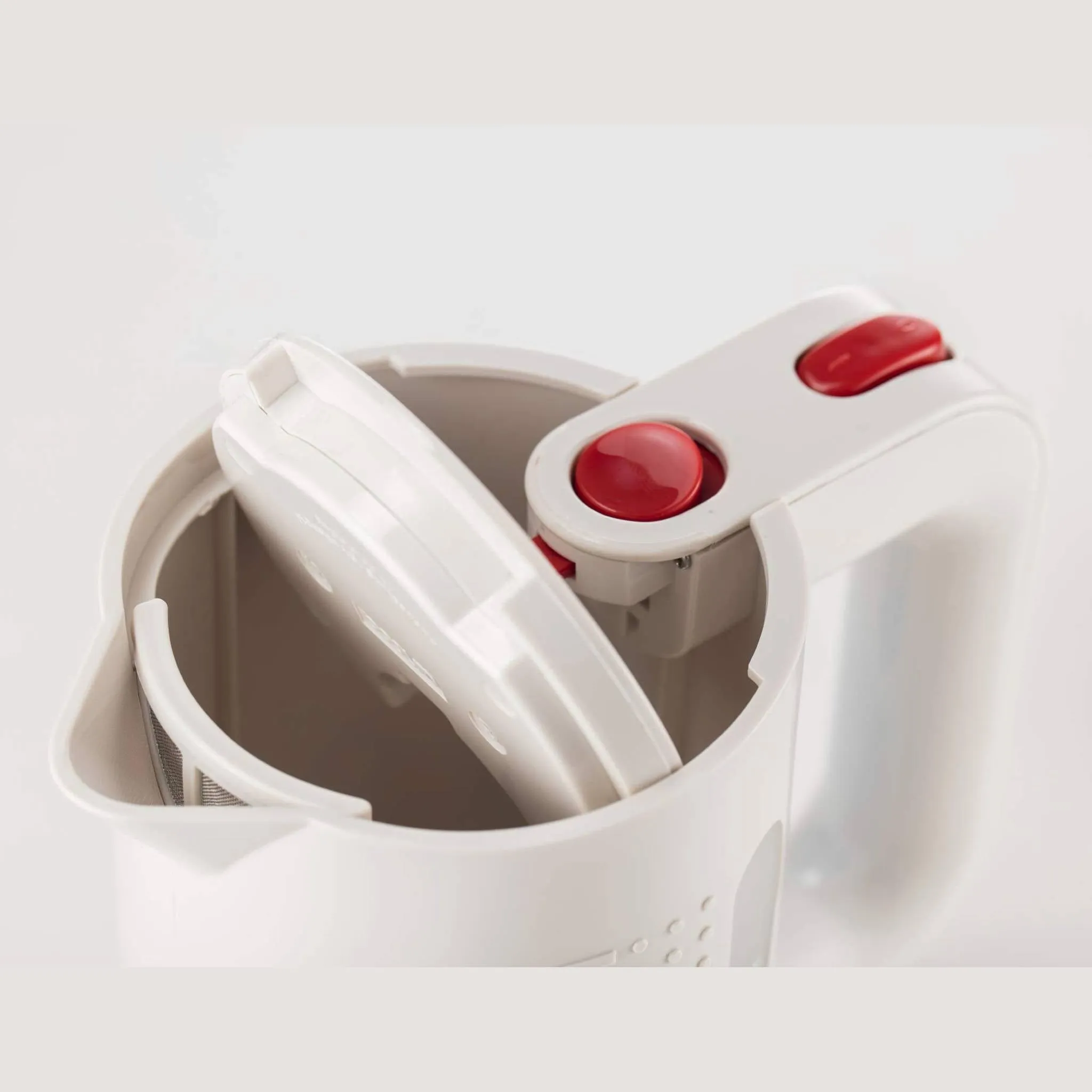 Bodum 11452-913US Bistro Electric Water Kettle, 34 Ounce, White