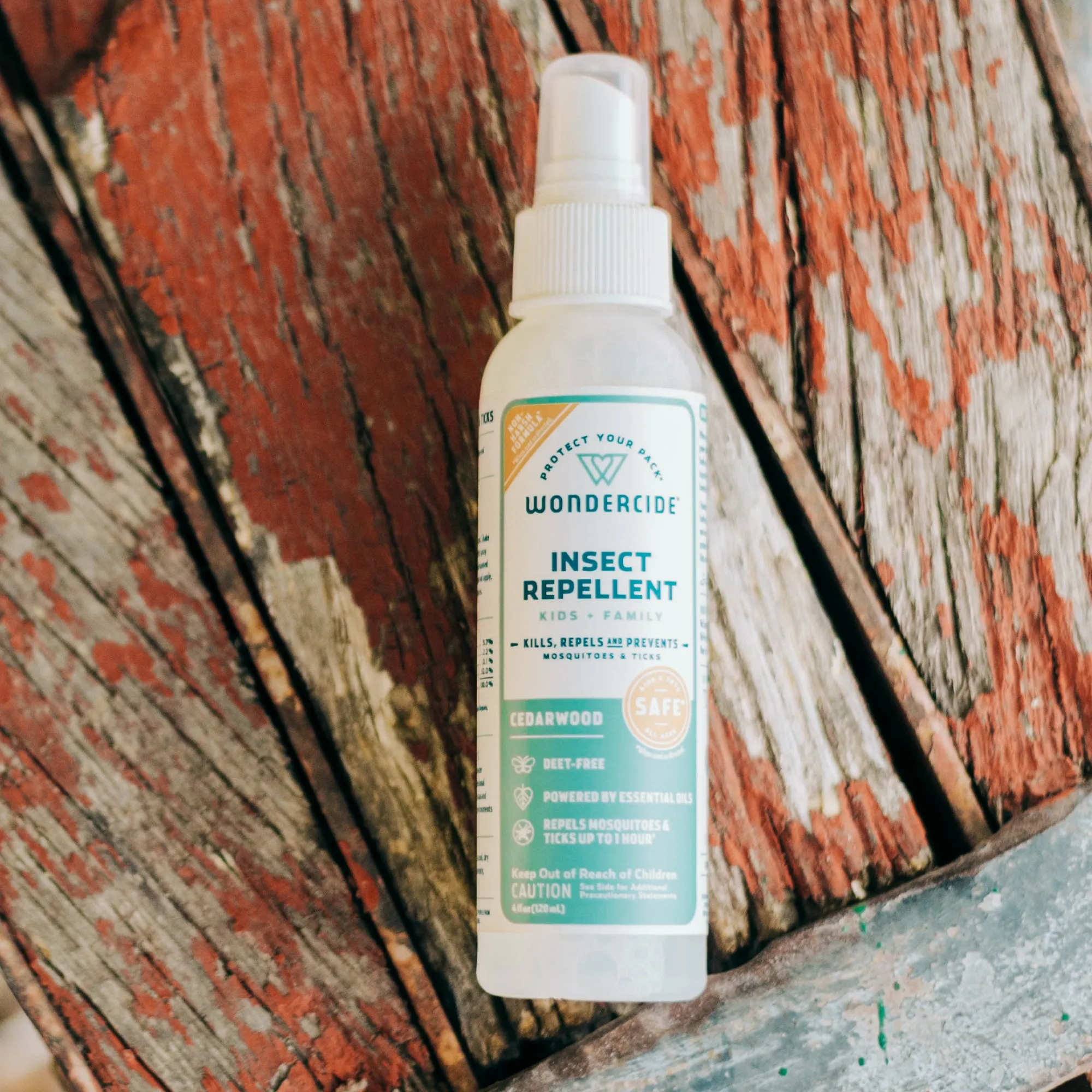 Cedarwood Insect Repellent for Family with Natural Essential Oils