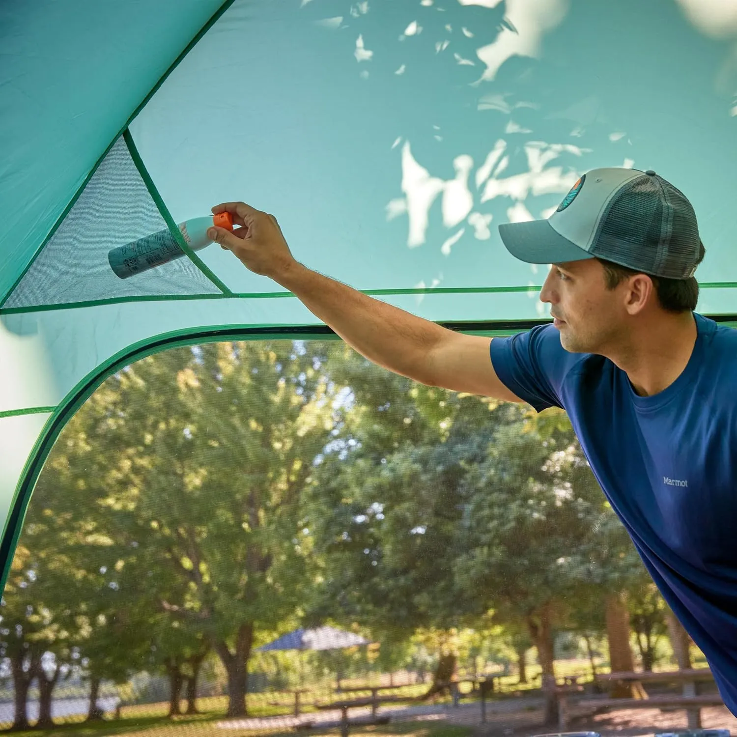 Coleman Skyshade Screened Shelter with Easy Setup, Lightweight Picnic Screen Room for Bug-Free Lounging, Made of PFAS-Free Materials