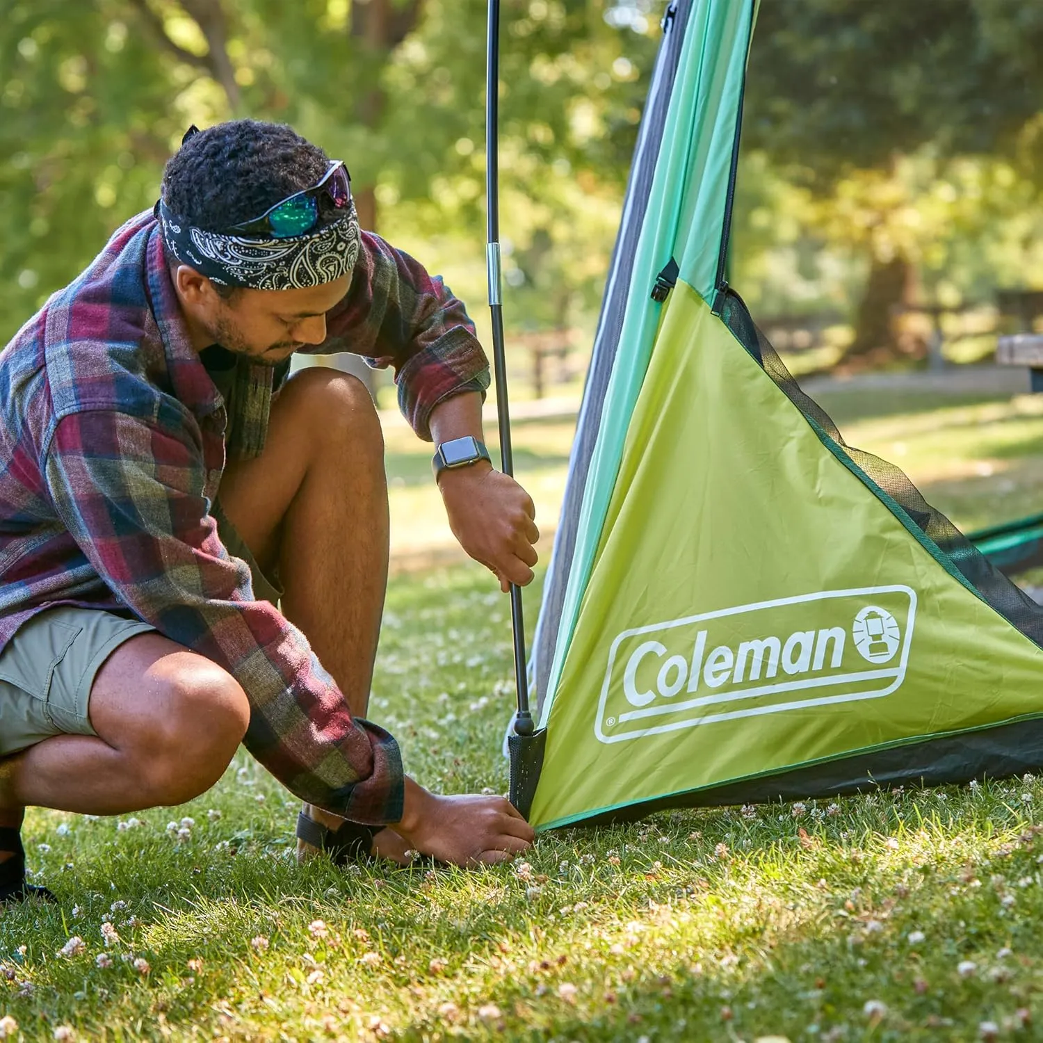 Coleman Skyshade Screened Shelter with Easy Setup, Lightweight Picnic Screen Room for Bug-Free Lounging, Made of PFAS-Free Materials