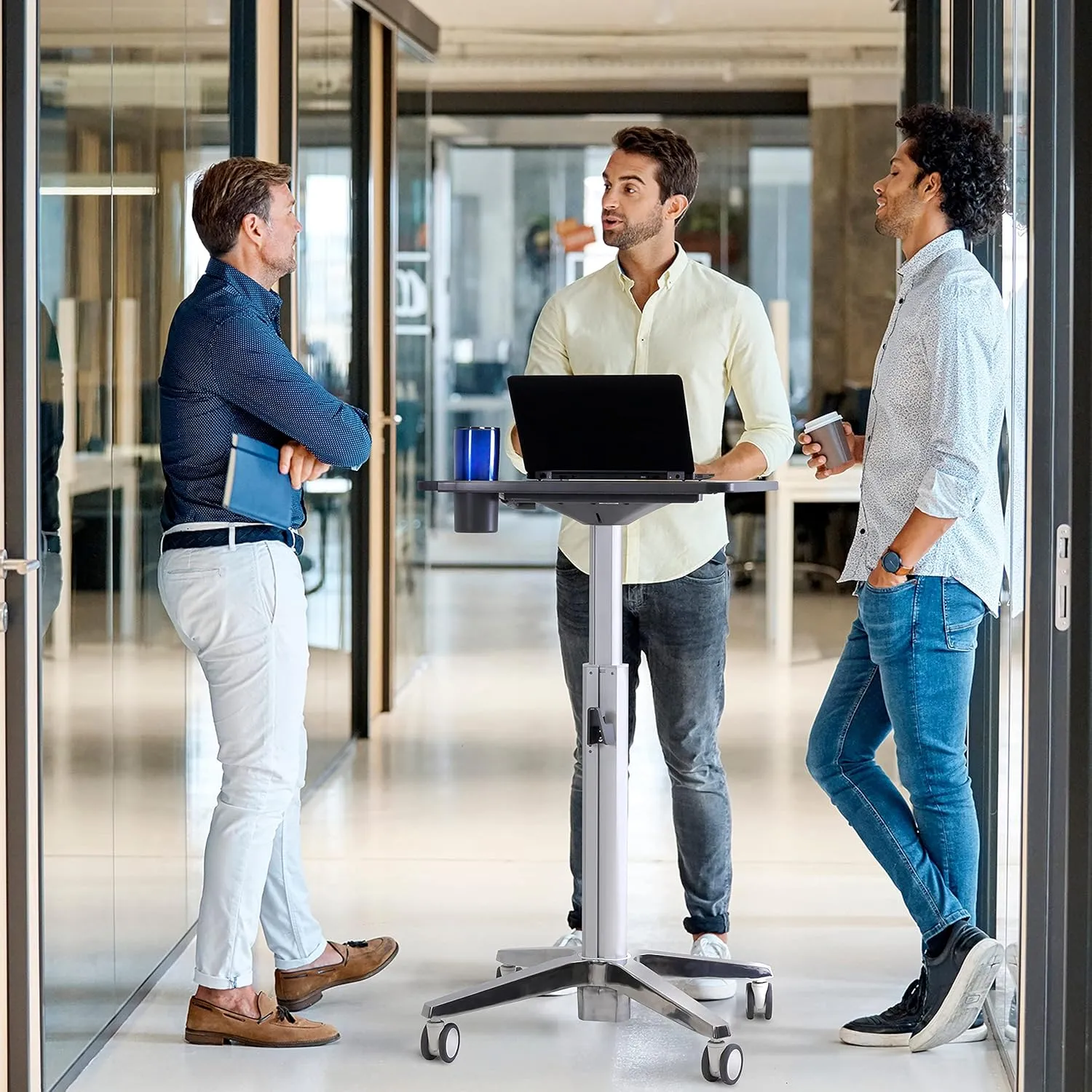 Ergotron – LearnFit Mobile Standing Desk, Adjustable Height Small Rolling Laptop Computer Sit Stand Desk with Wheels for Classroom, Office, Medical or Home Use – Adjusts from 29 to 45 Inches – Grey