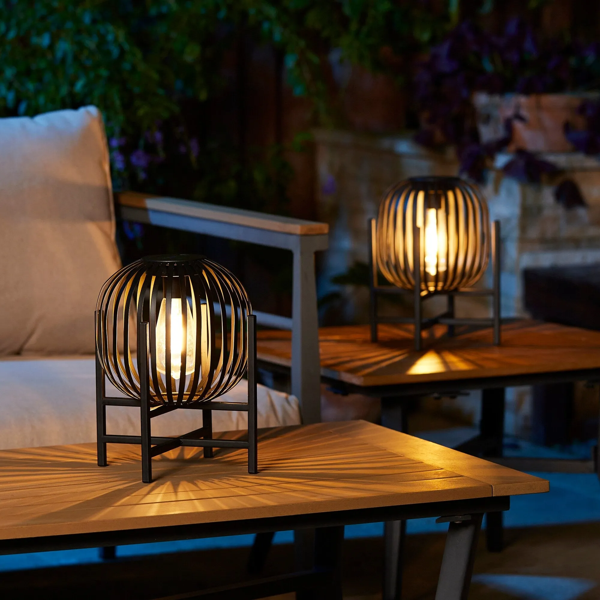 Glitzhome Set of 2 Outdoor Black Metal Striped Solar Lantern Floor Lamp