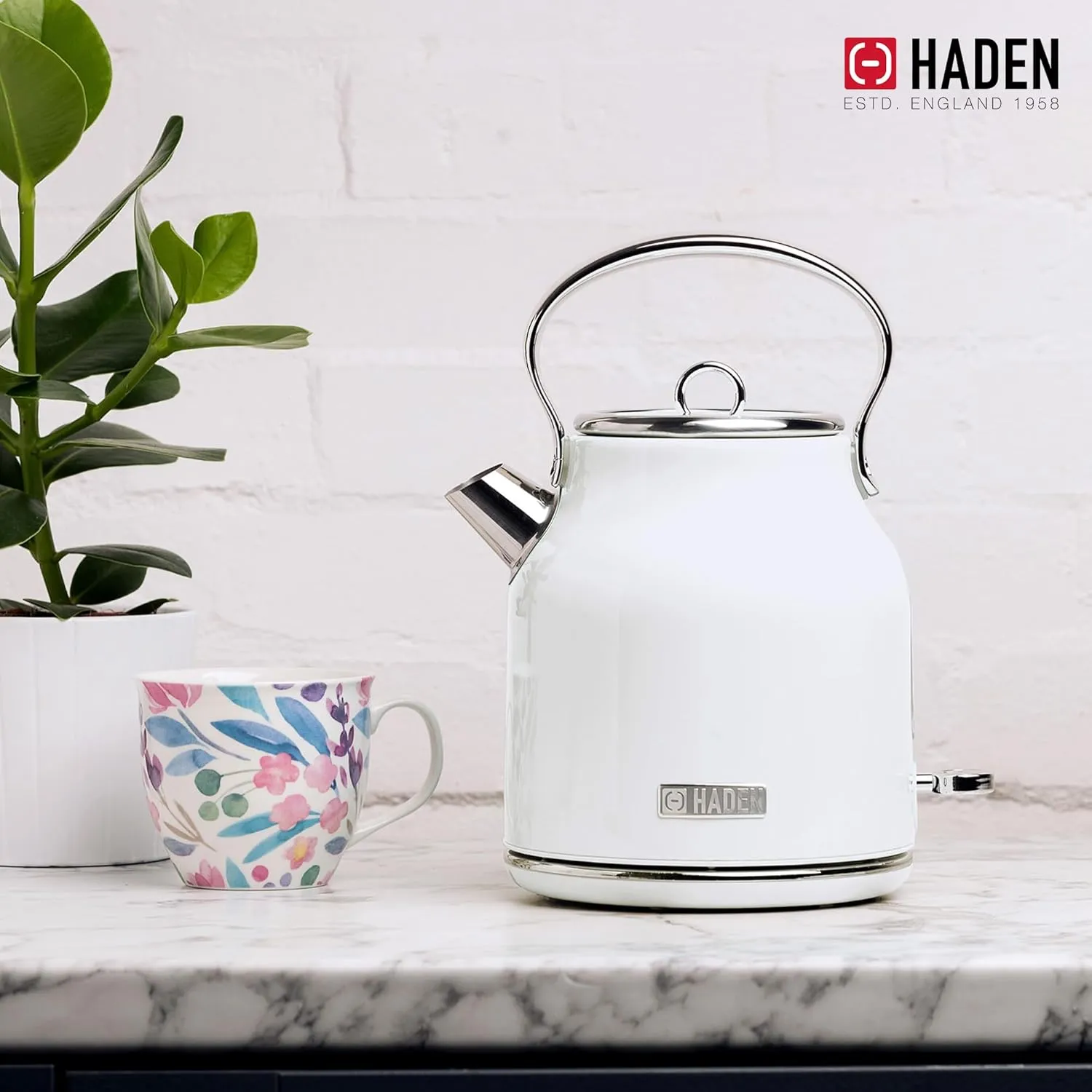 Haden Heritage 1.7 Liter Stainless Steel Electric Kettle, Hot Water Kettle with 360-Degree Base and Auto Shutoff, Ivory & Chrome