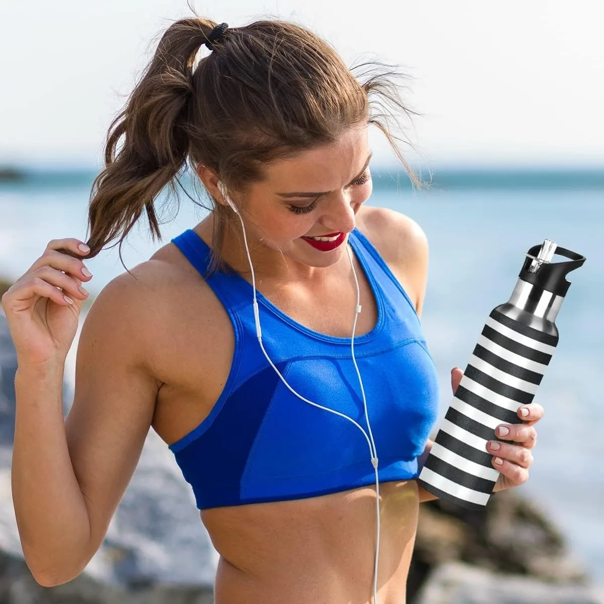 linqin Black and White Stripes Stainless Steel Insulated Water Bottle with Straw, BPA Free Leakproof Reusable Drink Jug for Fitness Sports Hiking Outdoors