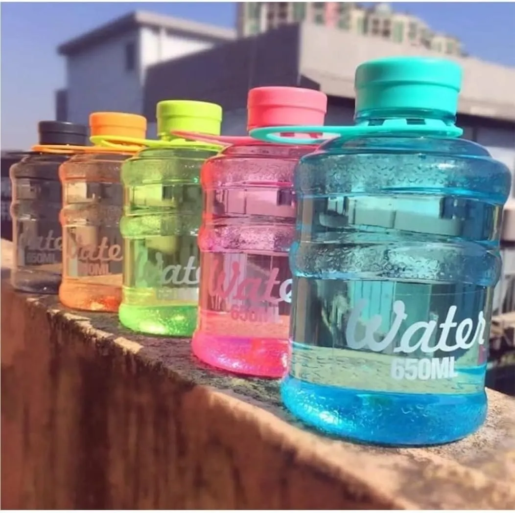 Portable Kettle Novelty Bucket Kettle with Handle Cute Fashion Bucket Frosted Water Bottle Creative Milk Tea Coffee Juice Bottle Water Bottle (Color : Transparent Black, Size : 650ml)