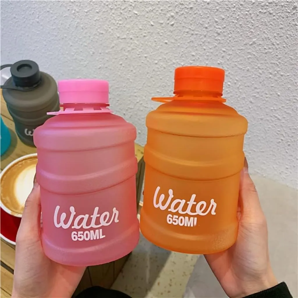 Portable Kettle Novelty Bucket Kettle with Handle Cute Fashion Bucket Frosted Water Bottle Creative Milk Tea Coffee Juice Bottle Water Bottle (Color : Transparent Black, Size : 650ml)