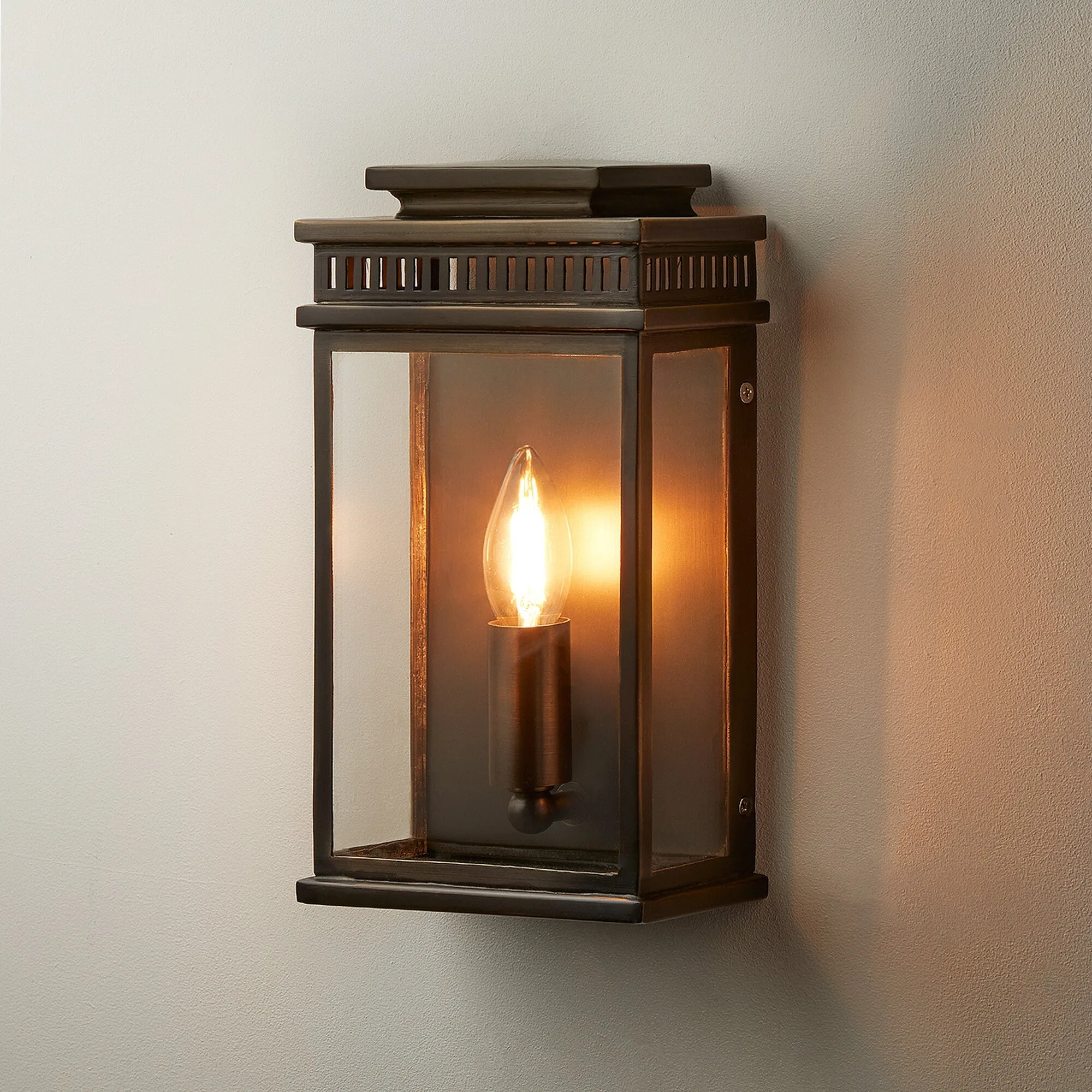 Tenby exterior IP44 wall light in antique bronze