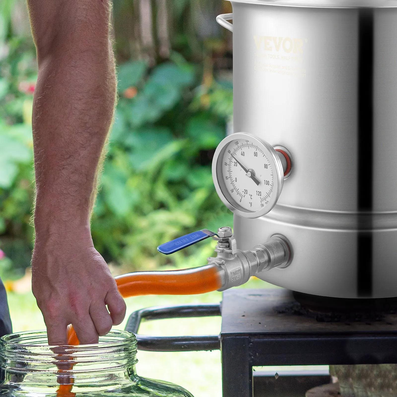 VEVOR Stainless Steel Kettle, 5 GALLON Brewing Pot, Tri Ply Bottom for Beer, Brew Kettle Pot, Home Brewing Supplies Includes Lid, Handle, Thermometer, Ball Valve Spigot, Filter, Filter Tray