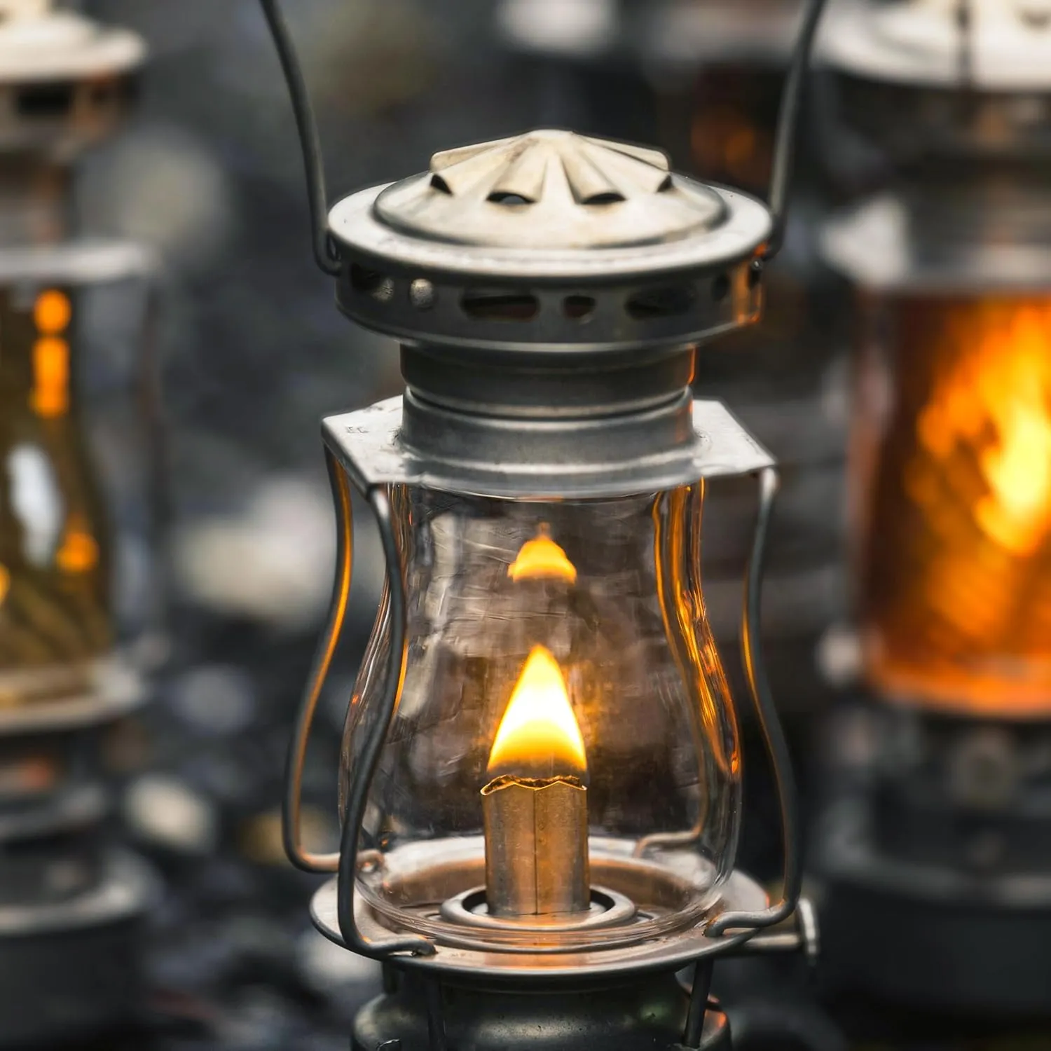 Vintage Oil Lantern, Waterproof Fuel Lantern with Carry Handle, for Outdoor Camping Hiking Patio Picnic, Retro Silver